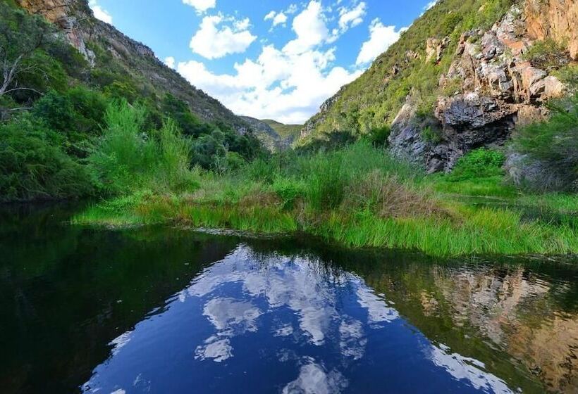 فندق Baviaans Lodge