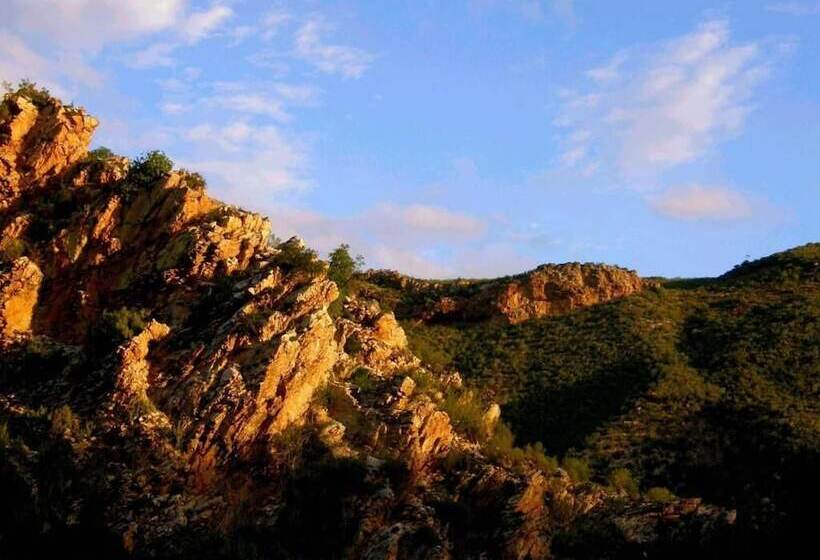 فندق Baviaans Lodge