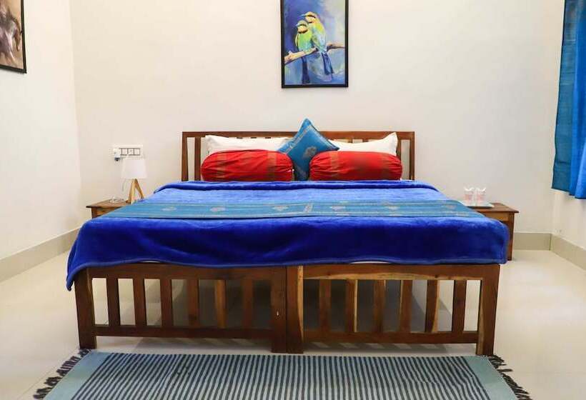 فندق Sariska Farms & Adventure