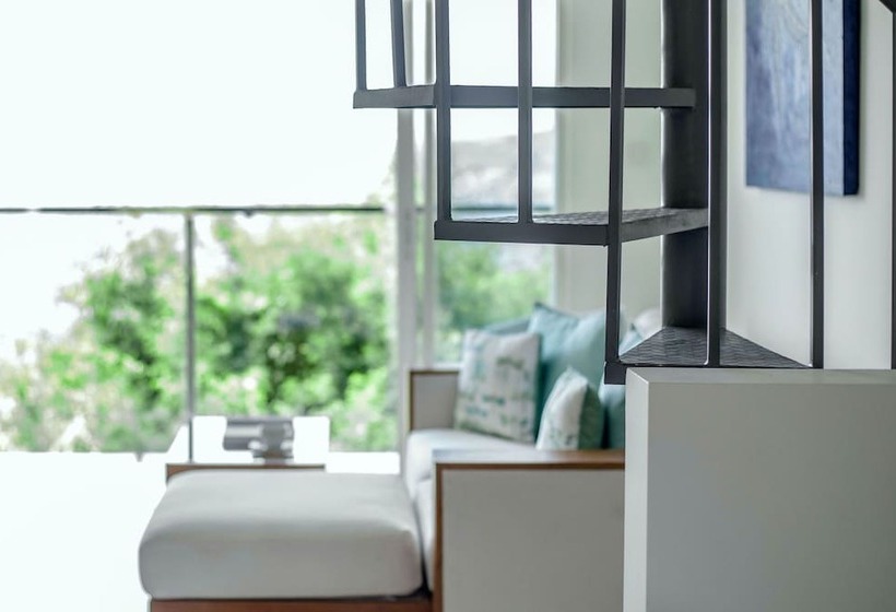 בית מלון כפרי Bukit Pool Suites