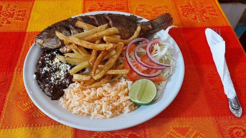 فندق Cabañas Yax Ha