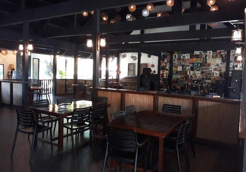 Отель Calape Forest Resort