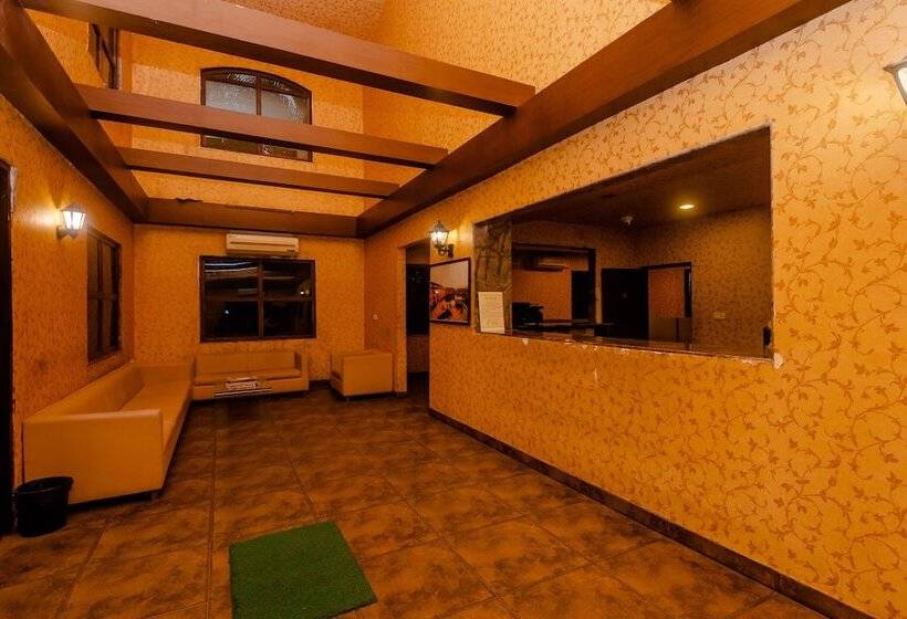 فندق Capital O 35403 Discover Resorts