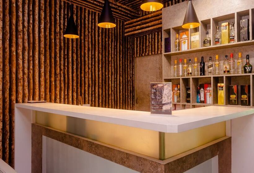 فندق Capital O 35403 Discover Resorts