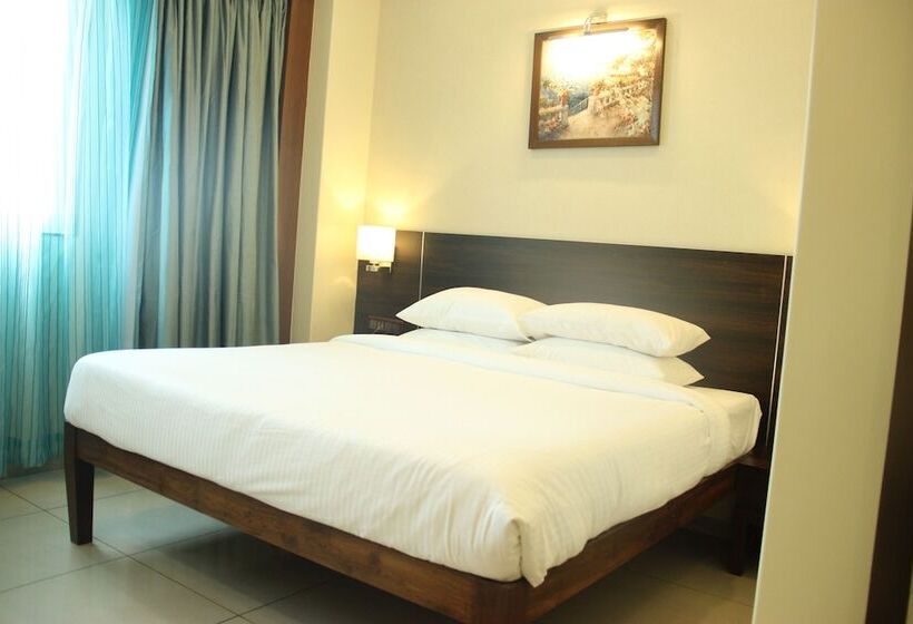 בית מלון כפרי Club One  Virar