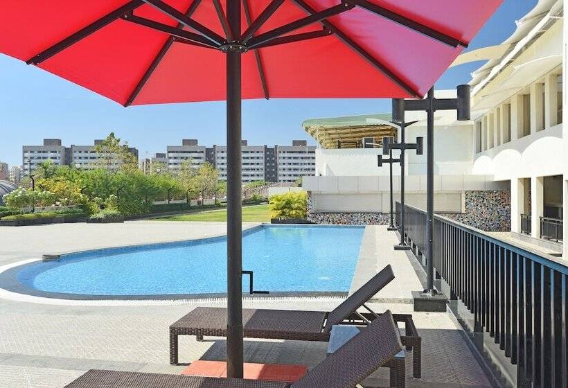 בית מלון כפרי Club One  Virar