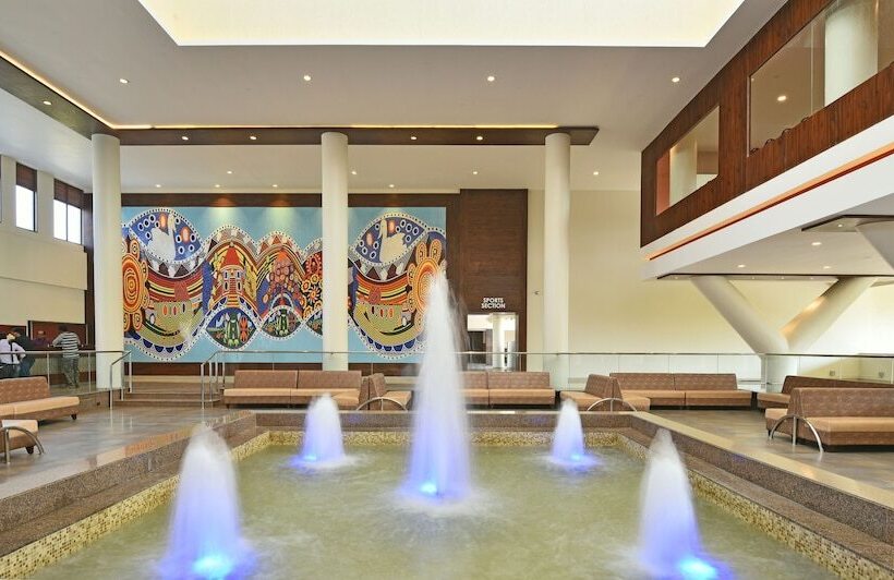 فندق Club One  Virar