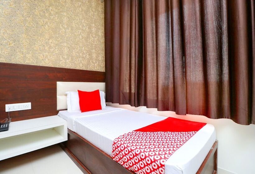 酒店 Dreamland By Oyo Rooms