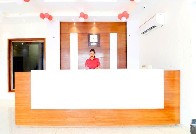 酒店 Dreamland By Oyo Rooms