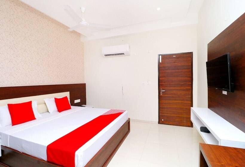 호텔 Dreamland By Oyo Rooms