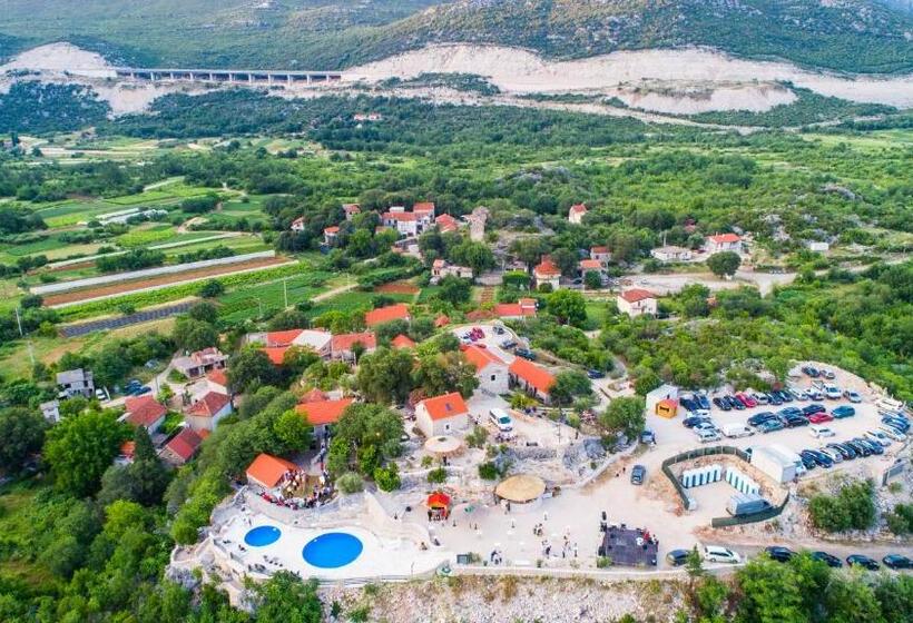 فندق Ethno Village Kokorici