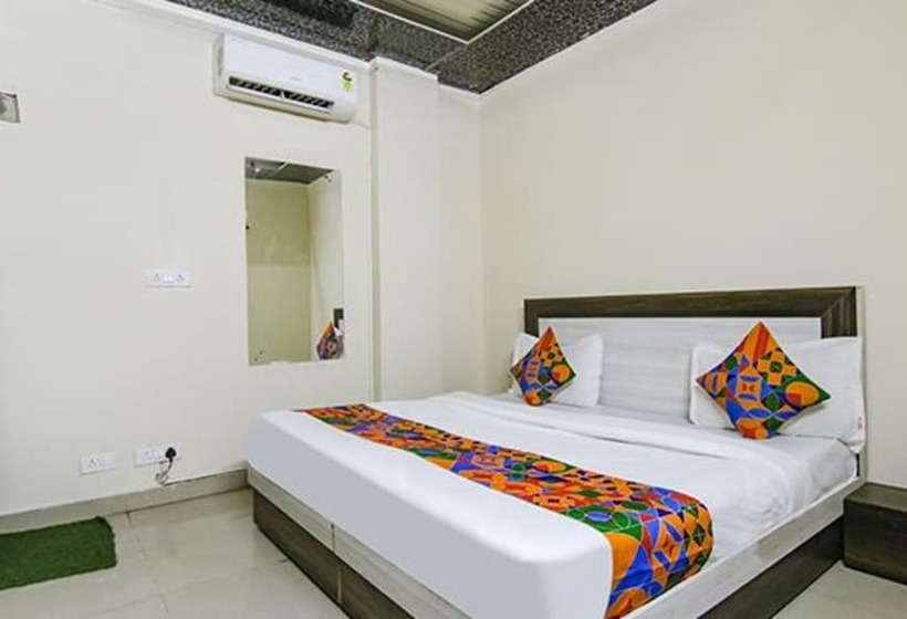 Отель Fabexpress Hc King