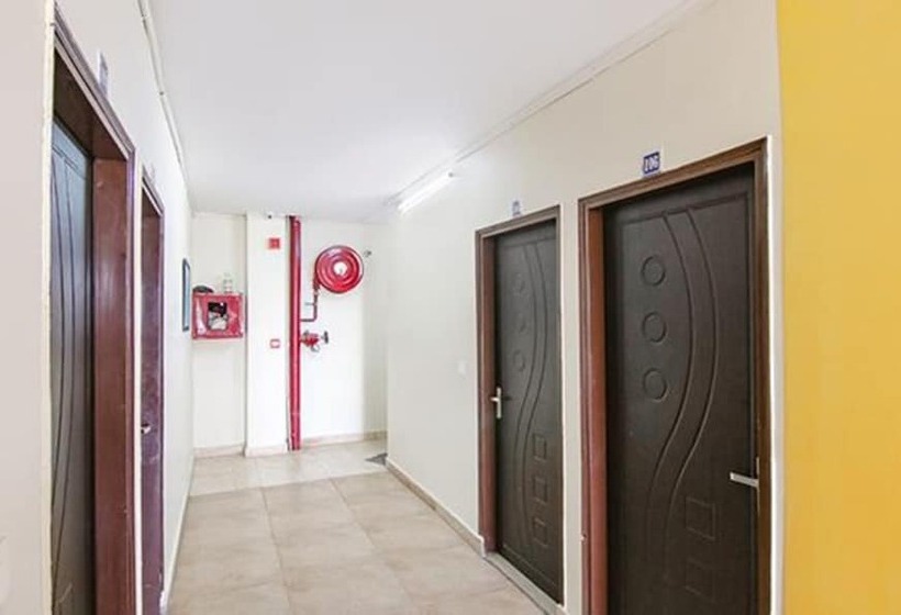 Отель Fabexpress Hc King