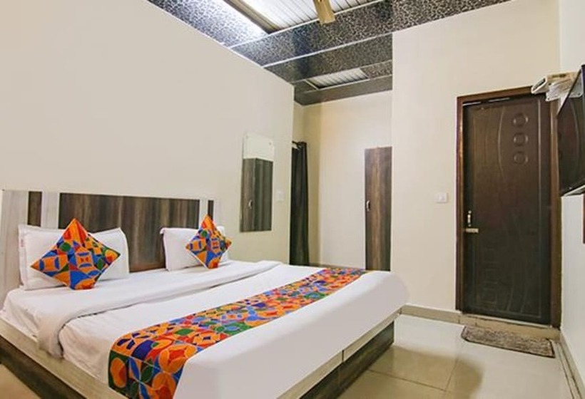 Отель Fabexpress Hc King