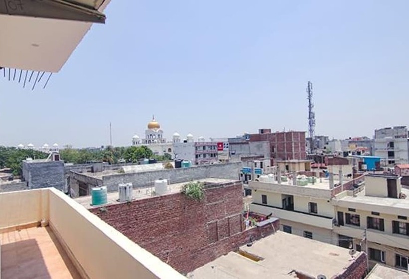 Отель Fabexpress Hc King