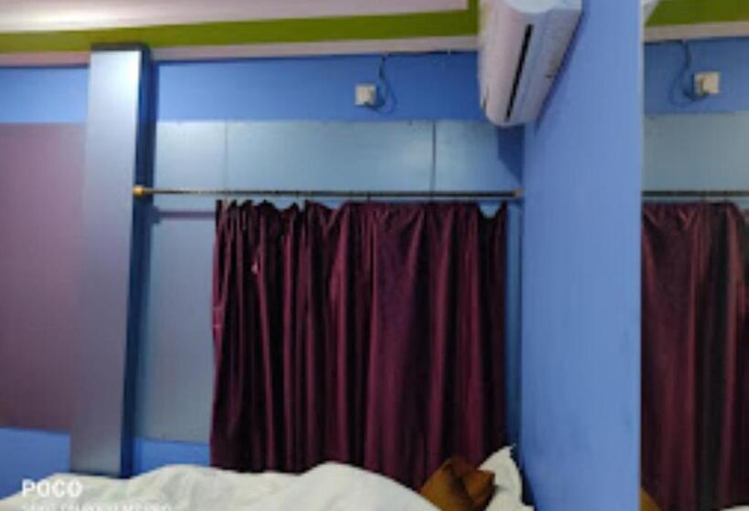 ホテル Gitanjali Malda