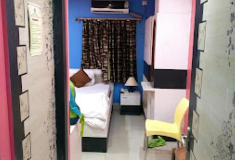 ホテル Gitanjali Malda