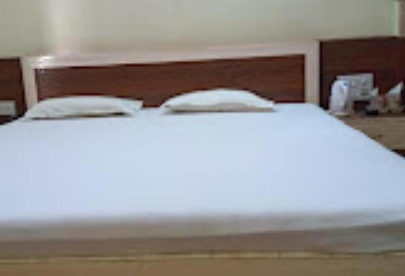 ホテル Gitanjali Malda