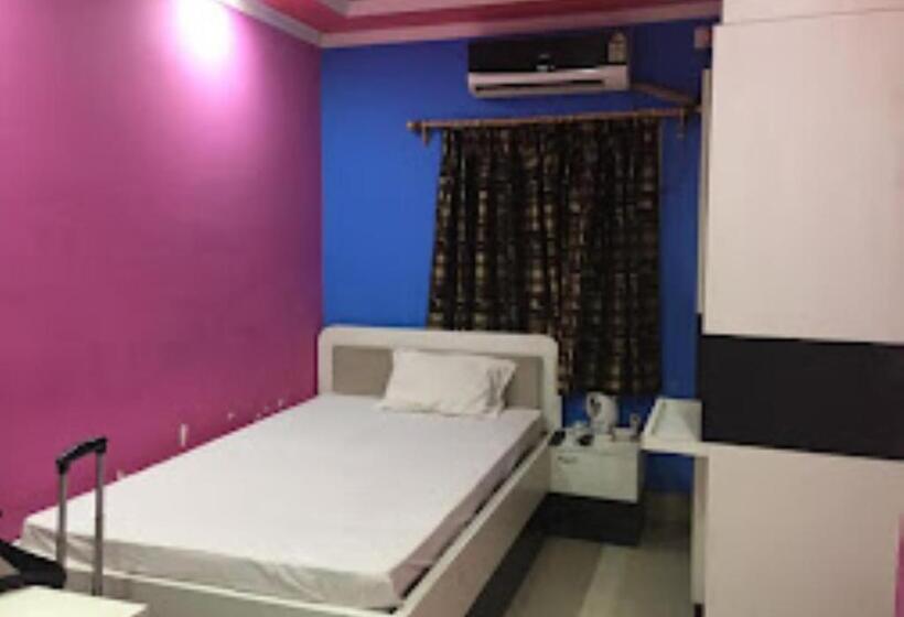 ホテル Gitanjali Malda