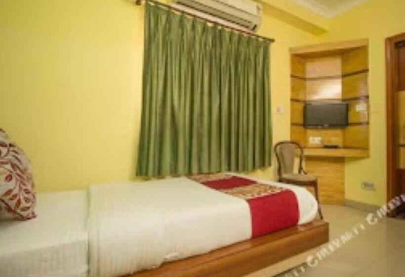 ホテル Gitanjali Malda