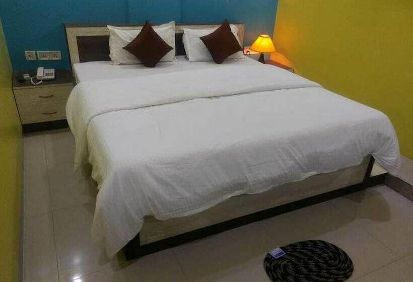 ホテル Gitanjali Malda