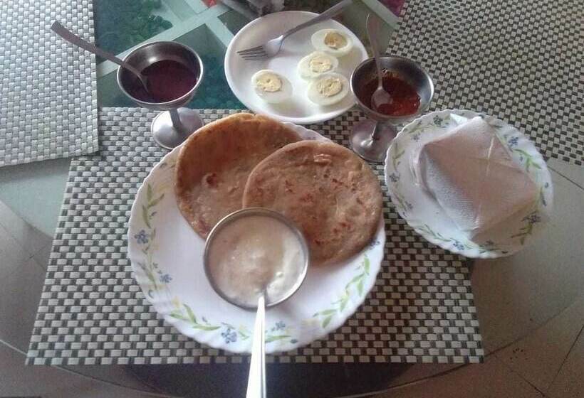 ホテル Gitanjali Malda