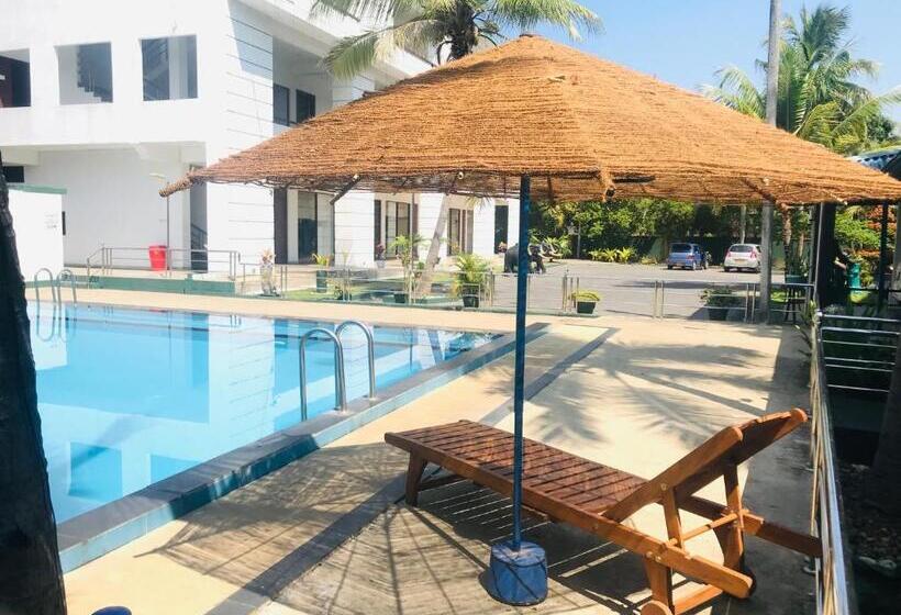 Отель G.m.t.sorabora Village