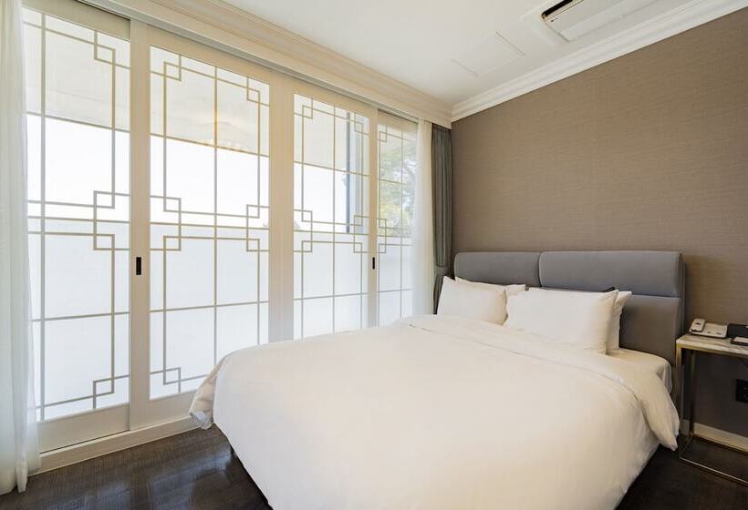 호텔 Goseong Hansan Marina Resort