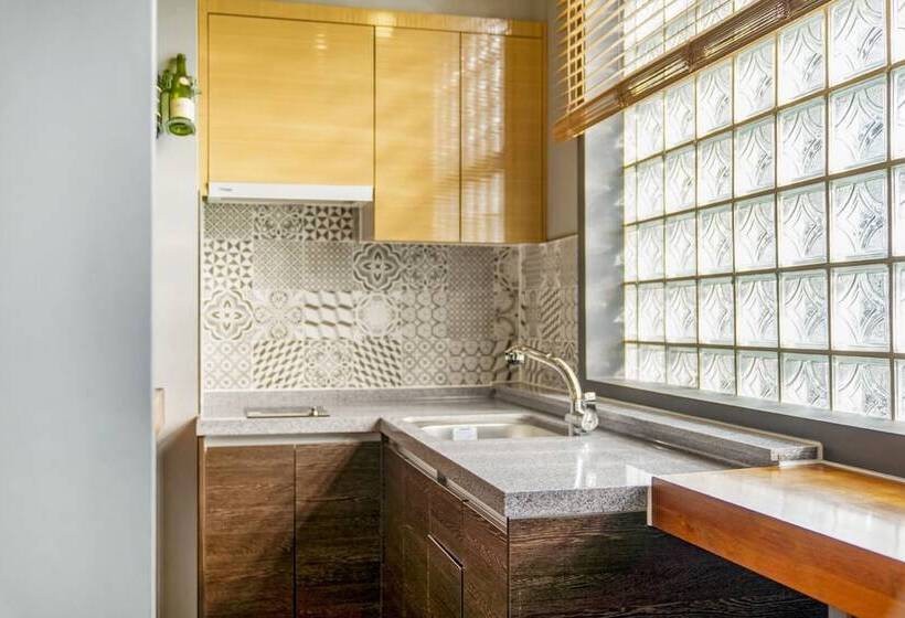 호텔 Goseong Hansan Marina Resort