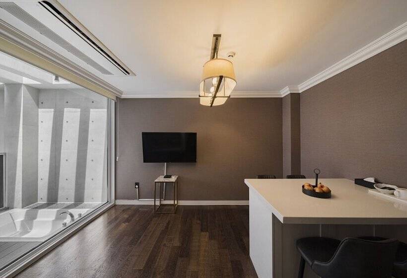 호텔 Goseong Hansan Marina Resort