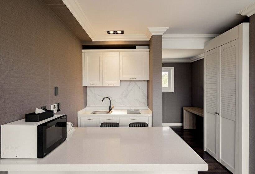 호텔 Goseong Hansan Marina Resort