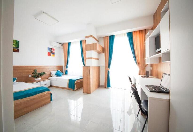 בית מלון כפרי Greenland Premium Residance