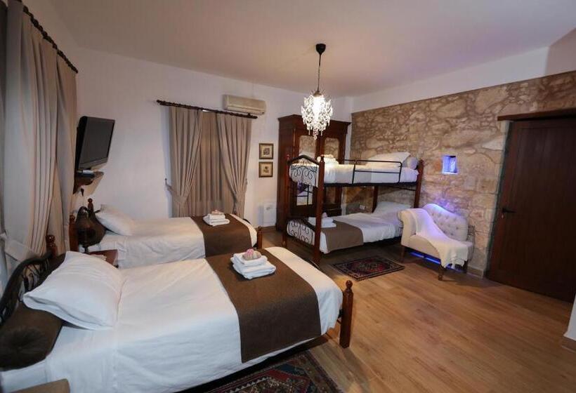 בית מלון כפרי Hanna Koumi Boutique