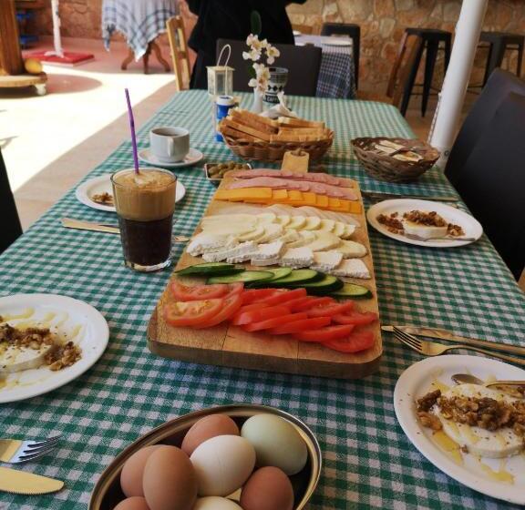 בית מלון כפרי Hanna Koumi Boutique