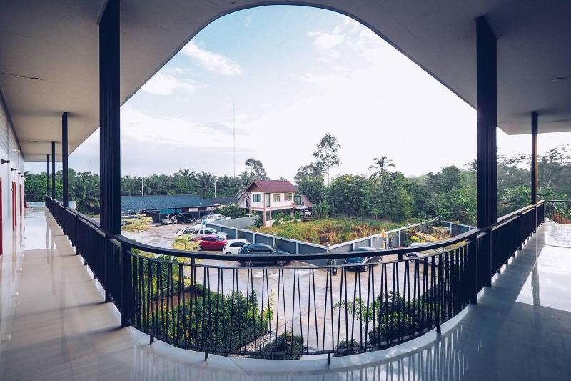 Отель Hillside Boutique