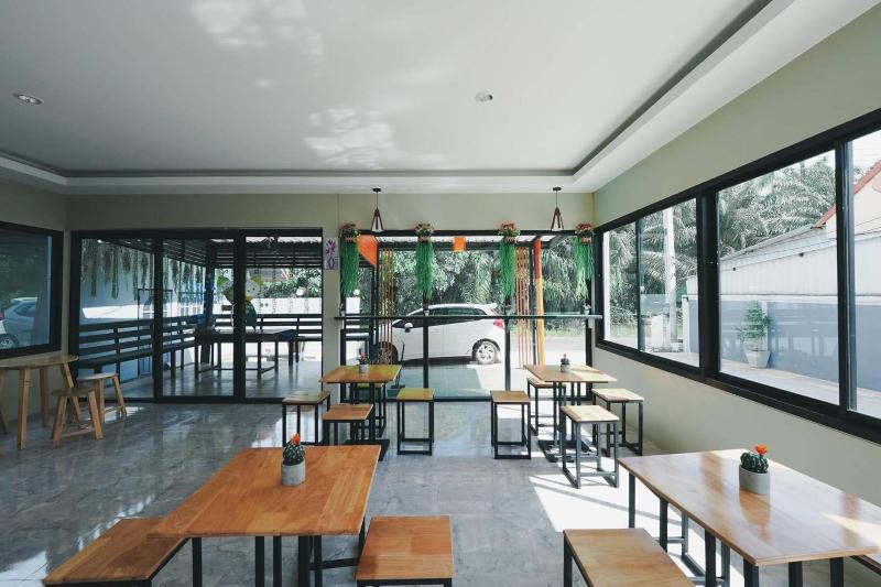 Отель Hillside Boutique