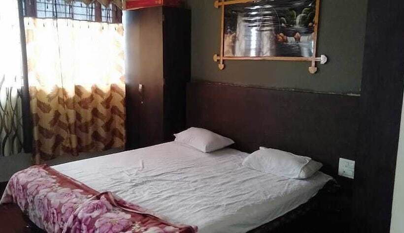 酒店 Iroomz Shivaratna Palace