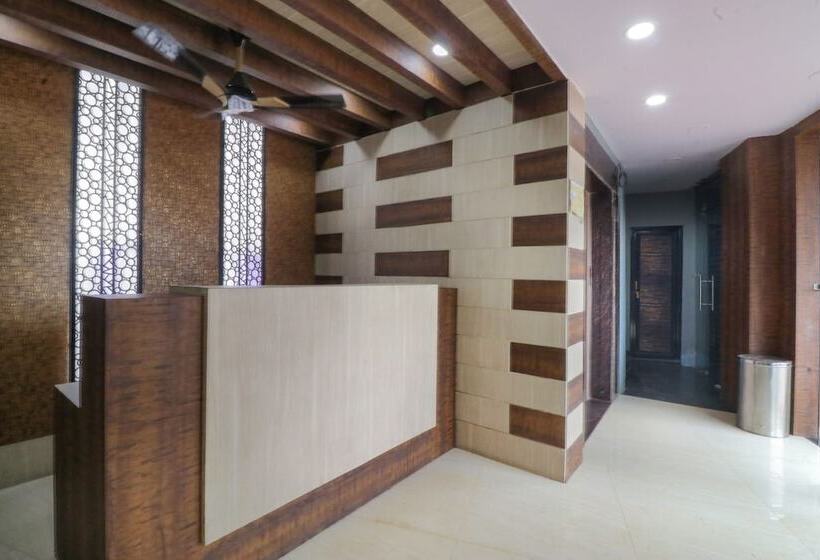 בית מלון כפרי J J Residency By Oyo Rooms