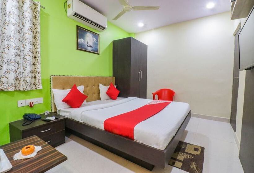 בית מלון כפרי J J Residency By Oyo Rooms