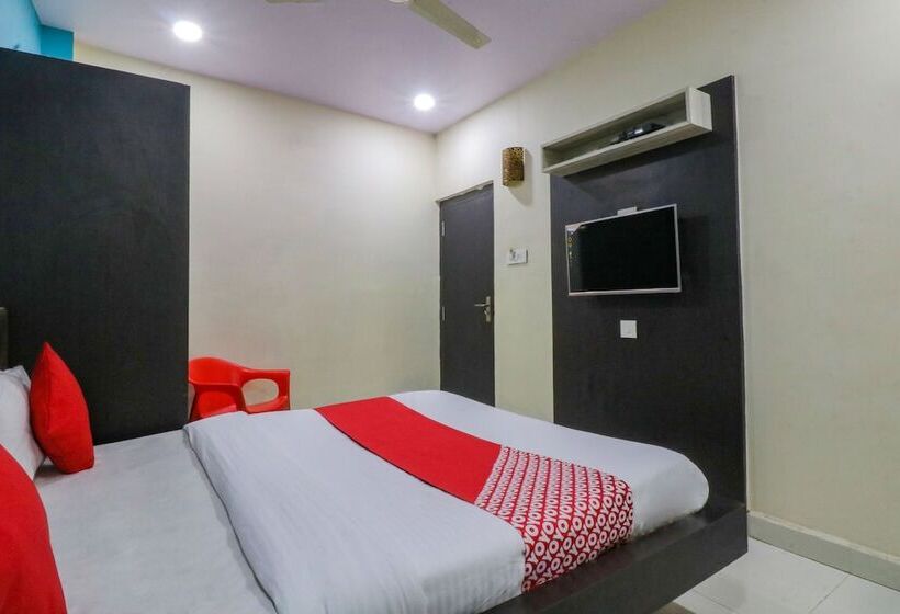 בית מלון כפרי J J Residency By Oyo Rooms