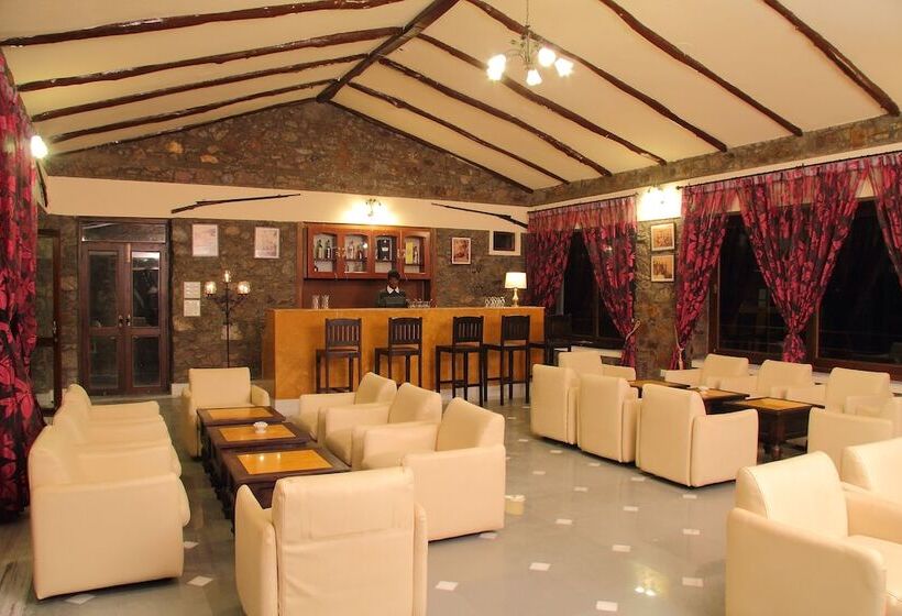 فندق Jhadol Safari Resort