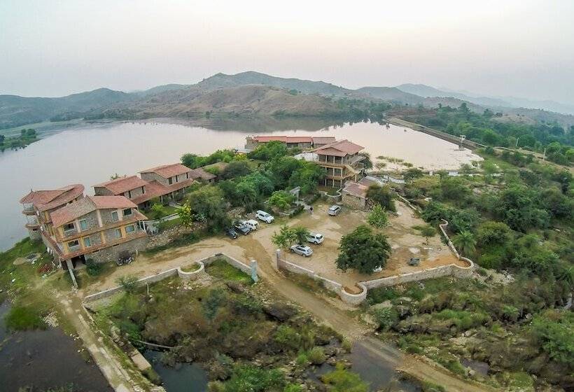 فندق Jhadol Safari Resort