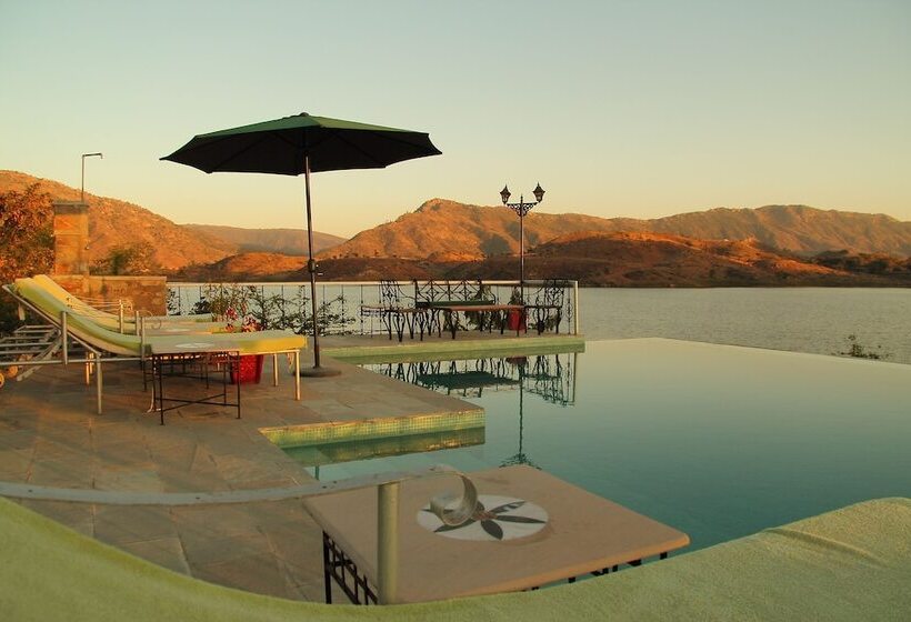 فندق Jhadol Safari Resort