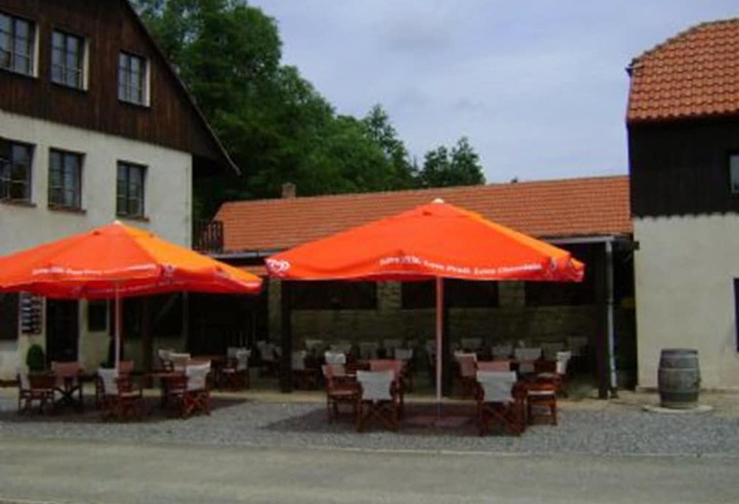 ホテル Kratochvil Molen