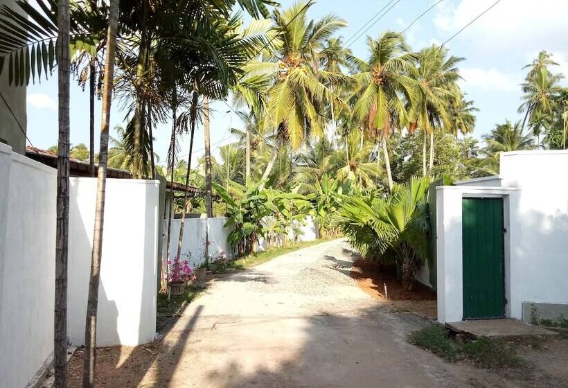 ホテル Lake Garden Villa   Kelaniya