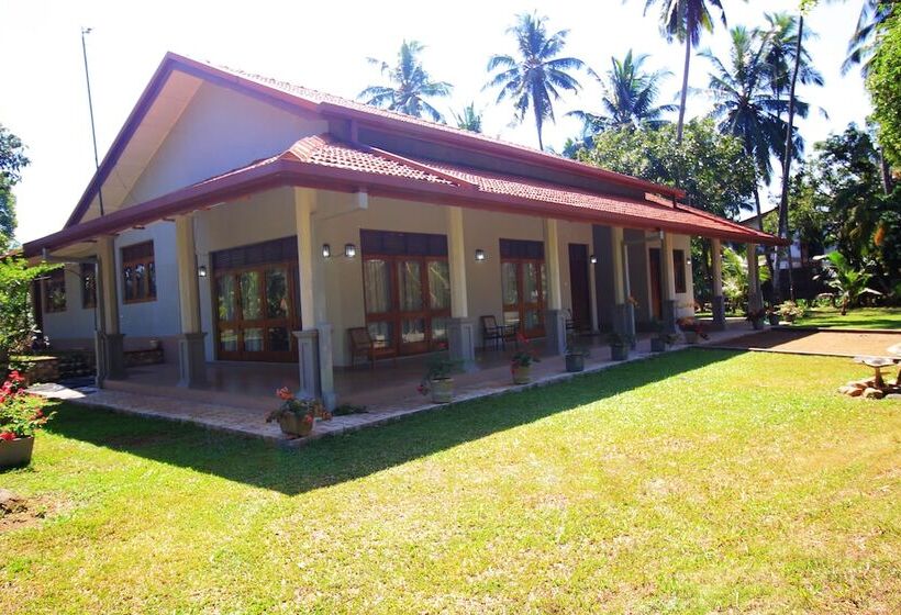 ホテル Lake Garden Villa   Kelaniya