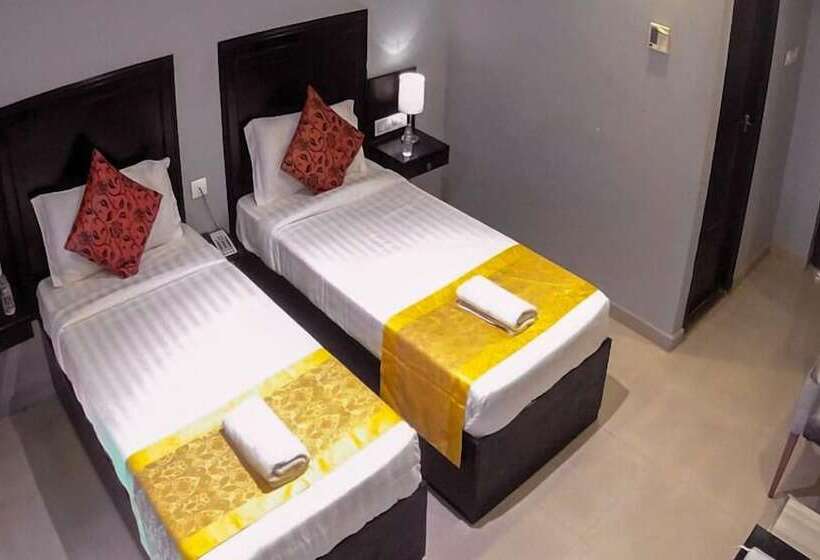 בית מלון כפרי Le Raj Courtyard