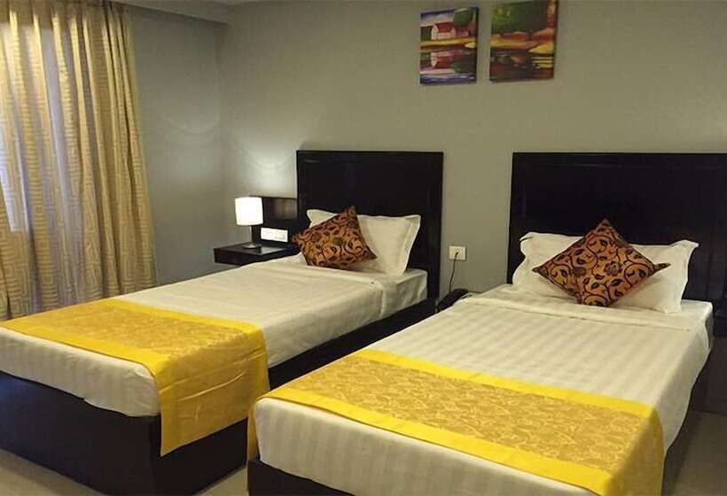 בית מלון כפרי Le Raj Courtyard