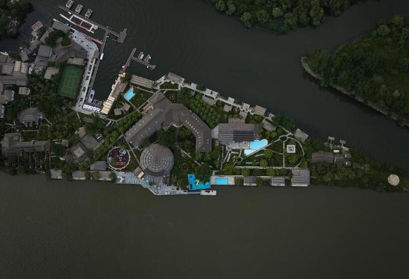 Курорт Lebada Luxury & Spa