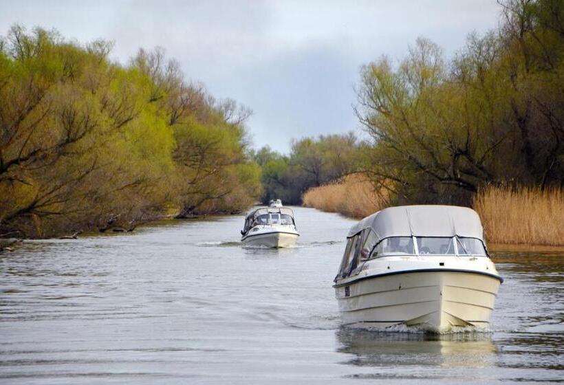 Курорт Lebada Luxury & Spa